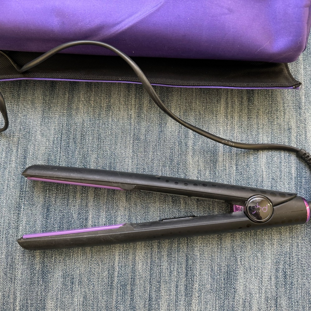ghd Black and Purple Salon Ceramic Flat Iron - Picture 2 of 9